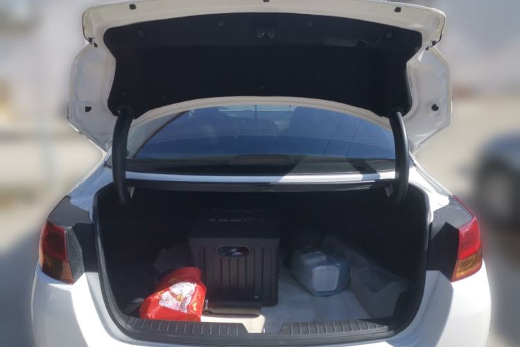 Used Kia K5 2014 2.0L Automatic LUXURY Trunk