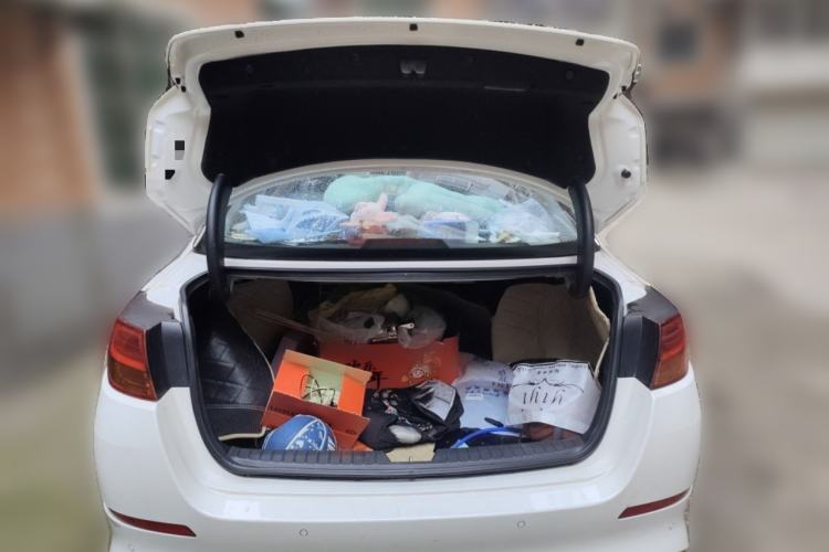 Used Kia K5 2014 2.0L Automatic LUXURY Trunk