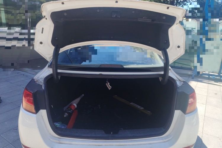 Used Kia K5 2014 2.0L Automatic LUXURY Trunk