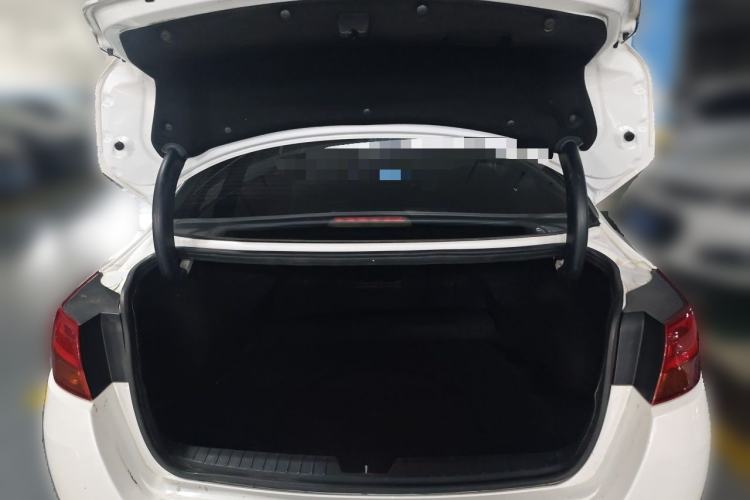 Used Kia K5 2014 2.0L Automatic LUXURY Trunk