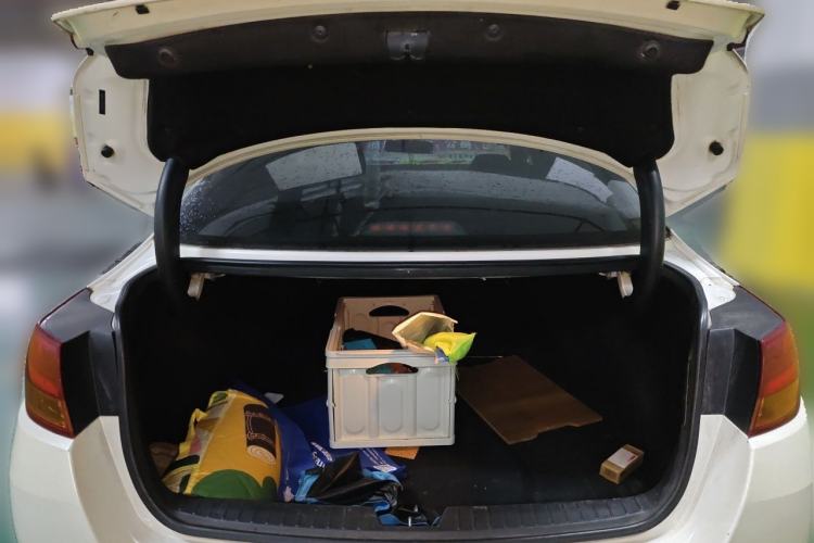 Used Kia K5 2014 2.0L Automatic LUXURY Trunk