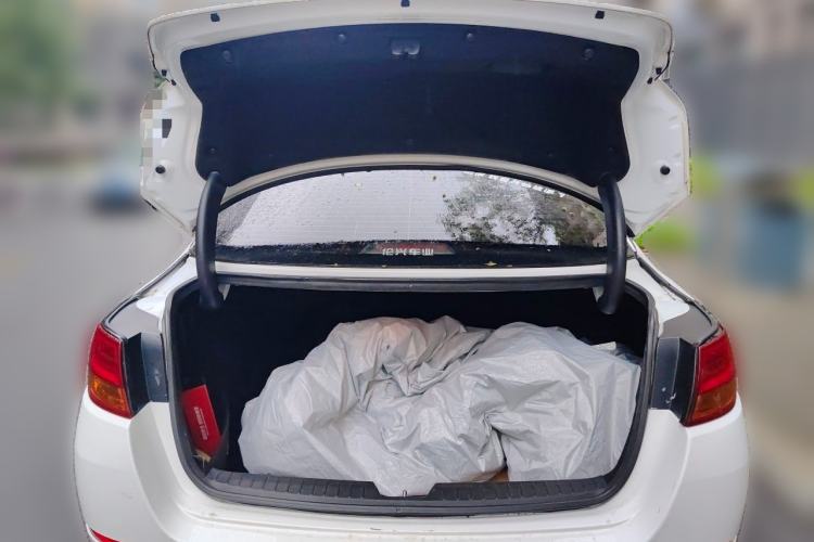 Used Kia K5 2014 2.0L Automatic LUXURY Trunk