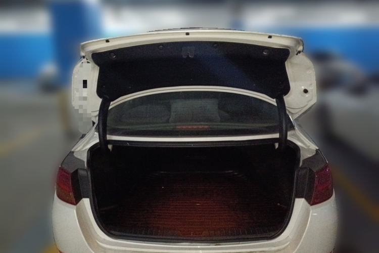 Used Kia K5 2014 2.0L Automatic LUXURY Trunk