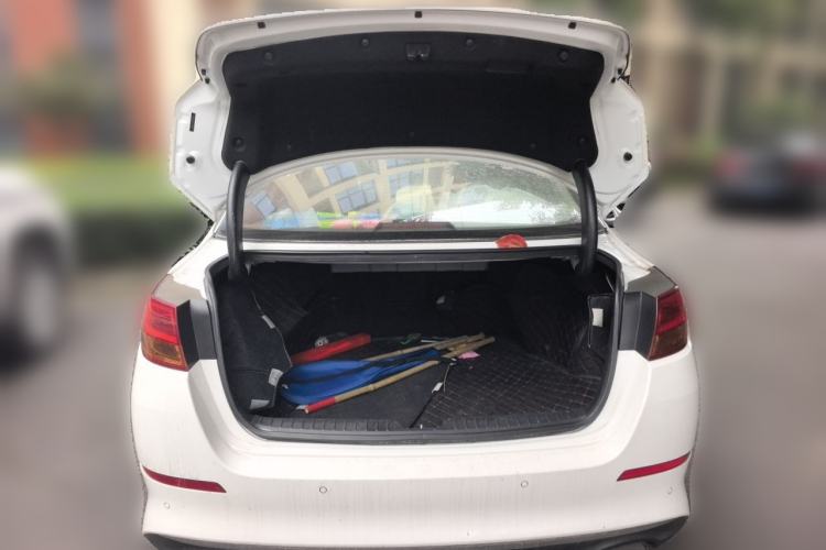 Used Kia K5 2014 2.0L Automatic LUXURY Trunk
