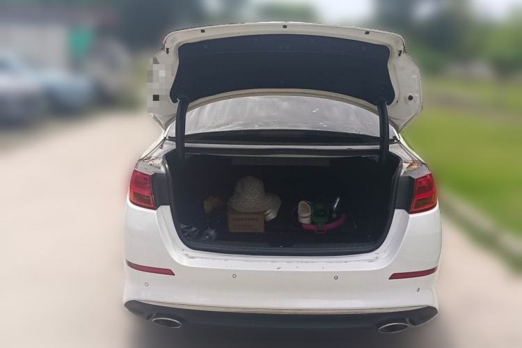 Used Kia K5 2014 2.0L Automatic LUXURY Trunk