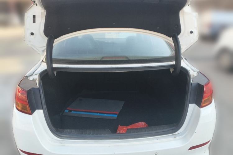 Used Kia K5 2014 2.0L Automatic LUXURY Trunk