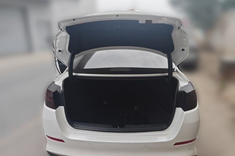 Used Kia K5 2014 2.0L Automatic LUXURY Trunk