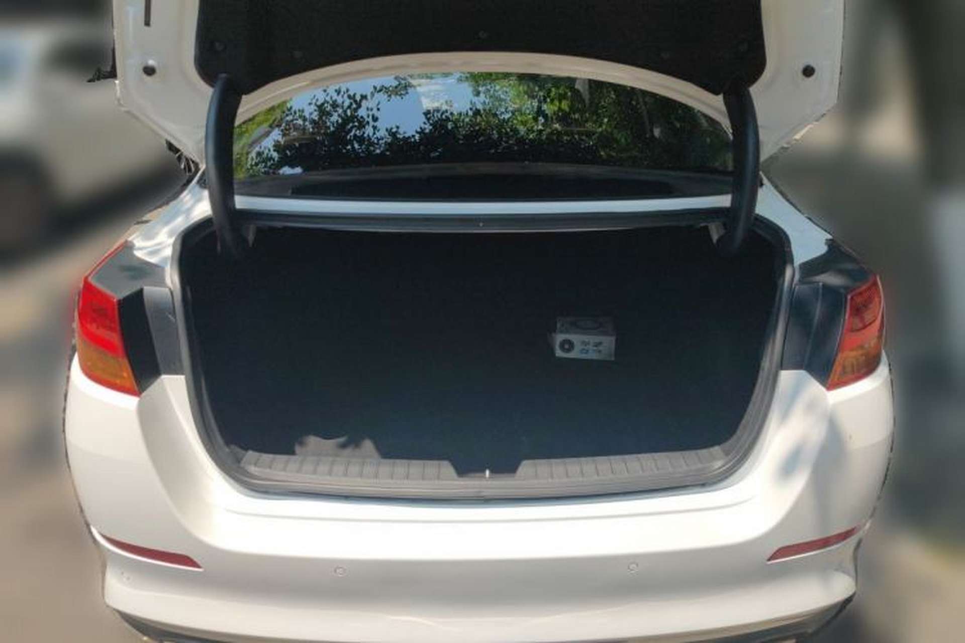 Used Kia K5 2014 2.0L Automatic LUXURY Trunk