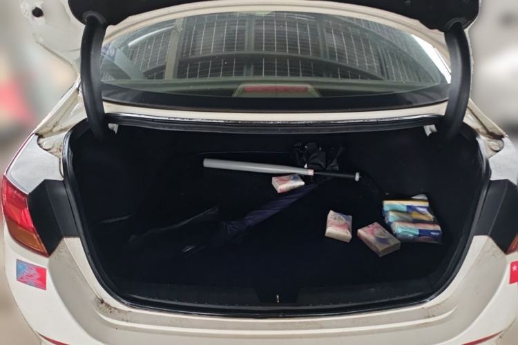 Used Kia K5 2014 2.0L Automatic LUXURY Trunk