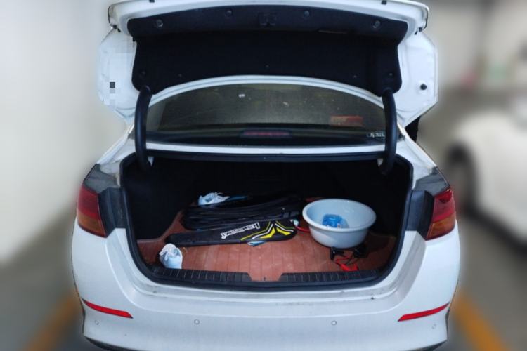 Used Kia K5 2014 2.0L Automatic LUXURY Trunk