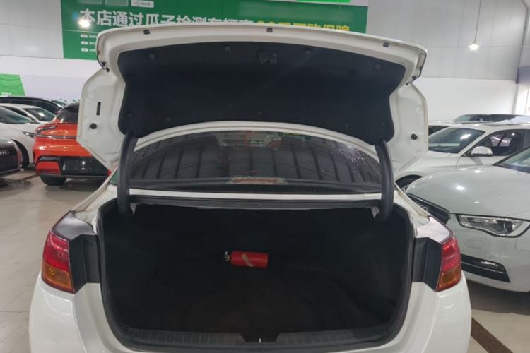 Used Kia K5 2014 2.0L Automatic LUXURY Trunk