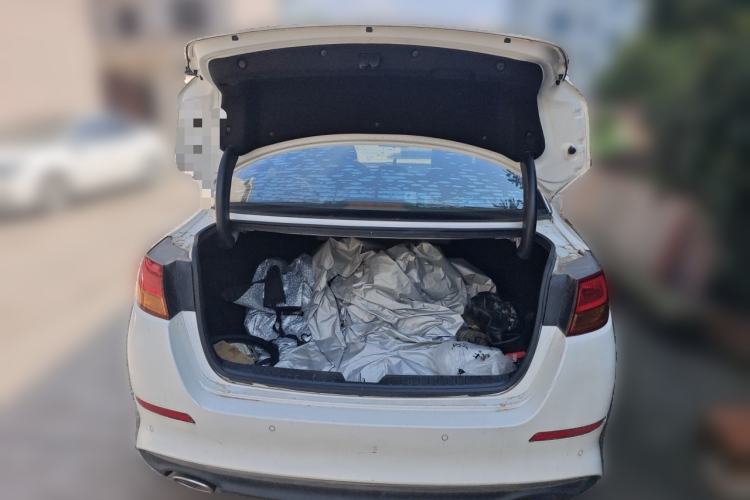 Used Kia K5 2014 2.0L Automatic LUXURY Trunk