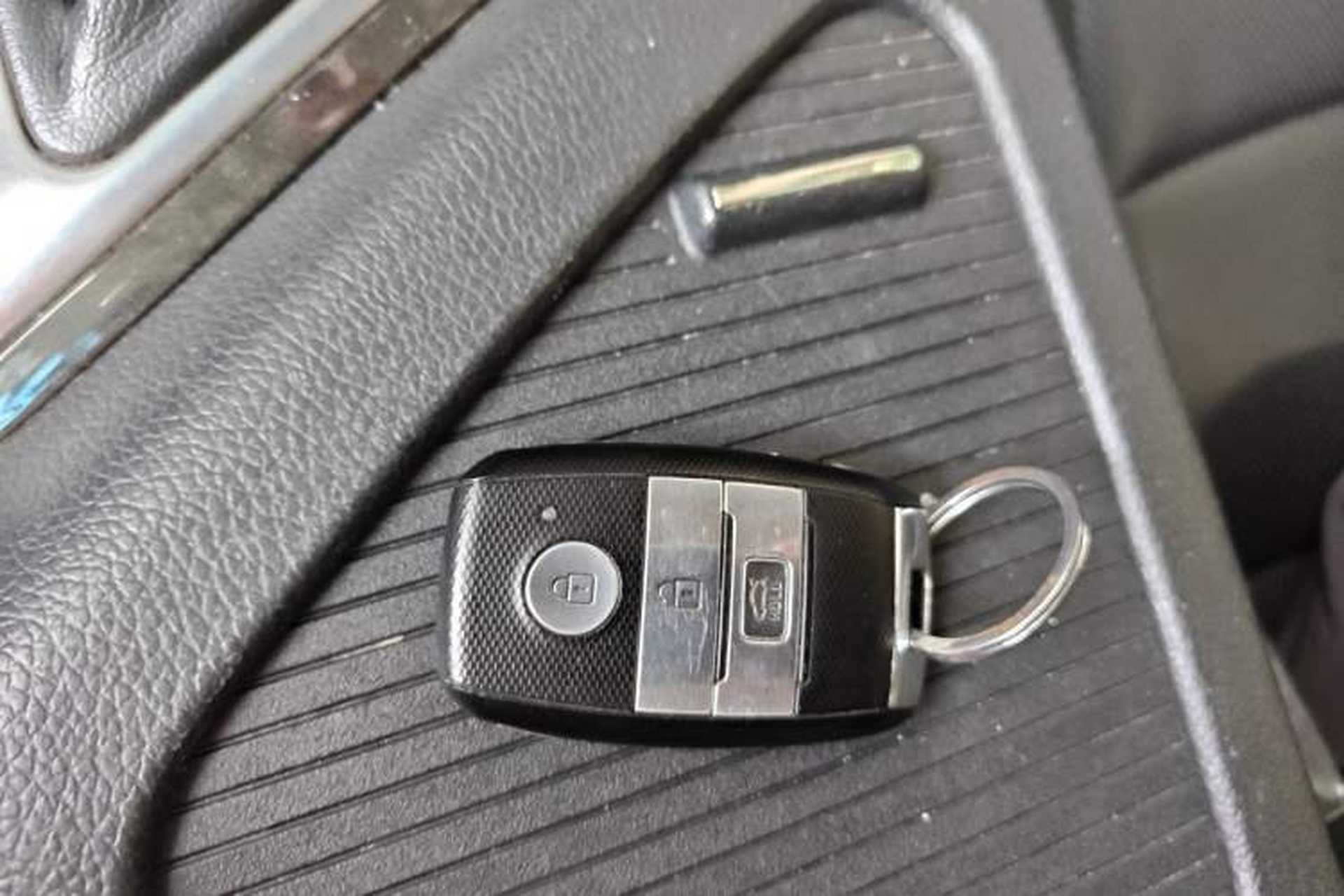 Used Kia K5 2014 2.0L Automatic LUXURY Vehicle Key