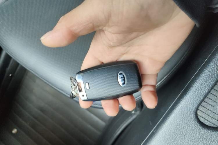 Used Kia K5 2014 2.0L Automatic LUXURY Vehicle Key