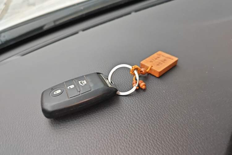 Used Kia K5 2014 2.0L Automatic LUXURY Vehicle Key