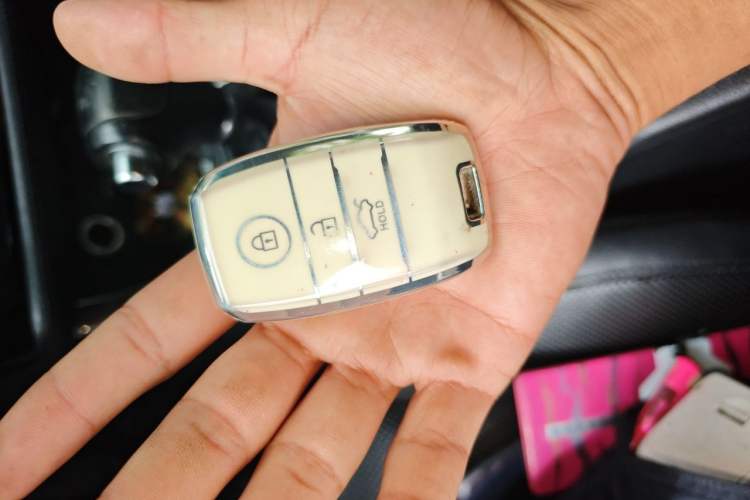 Used Kia K5 2014 2.0L Automatic LUXURY Vehicle Key