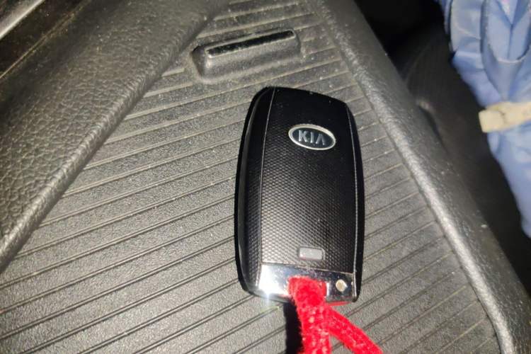 Used Kia K5 2014 2.0L Automatic LUXURY Vehicle Key