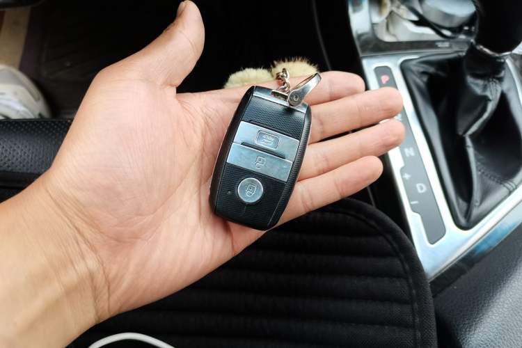 Used Kia K5 2014 2.0L Automatic LUXURY Vehicle Key