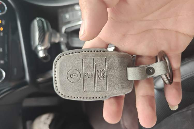 Used Kia K5 2014 2.0L Automatic LUXURY Vehicle Key