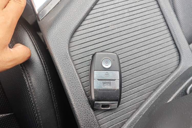 Used Kia K5 2014 2.0L Automatic LUXURY Vehicle Key