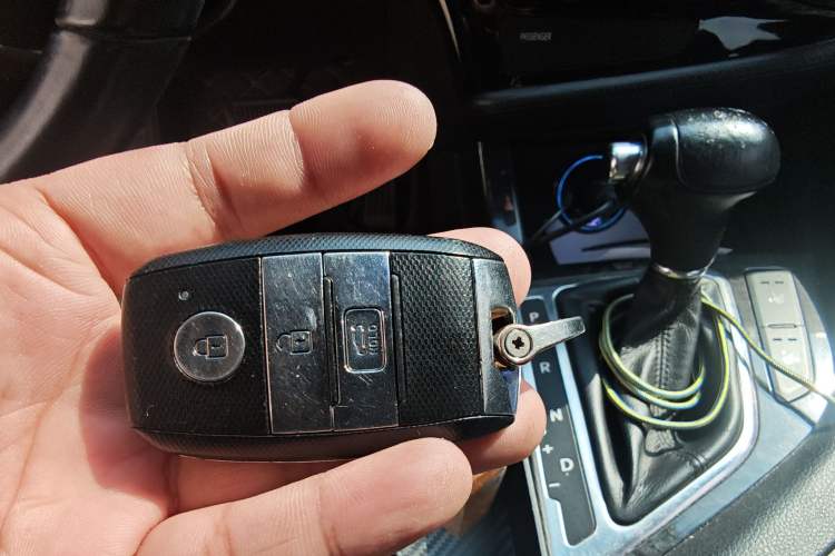 Used Kia K5 2014 2.0L Automatic LUXURY Vehicle Key