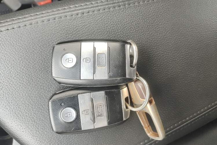 Used Kia K5 2014 2.0L Automatic LUXURY Vehicle Key