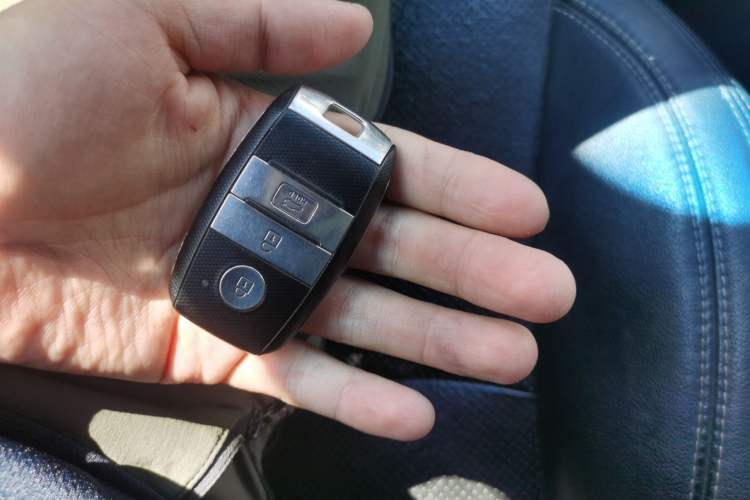 Used Kia K5 2014 2.0T Automatic T-PREMIUM Vehicle Key