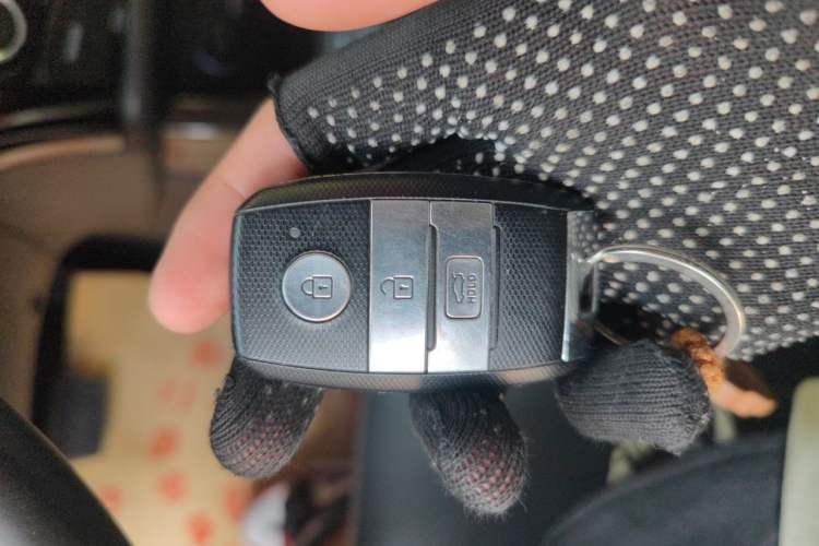 Used Kia K5 2014 2.0L Automatic LUXURY Vehicle Key