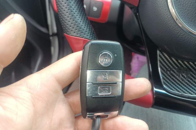 Used Kia K5 2014 2.0L Automatic LUXURY Vehicle Key