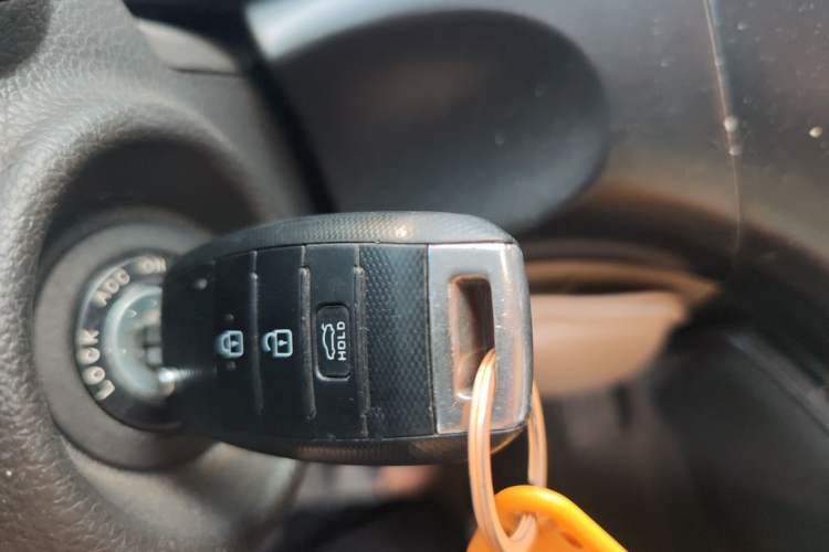 Used Kia K5 2014 2.0L Automatic GL Vehicle Key