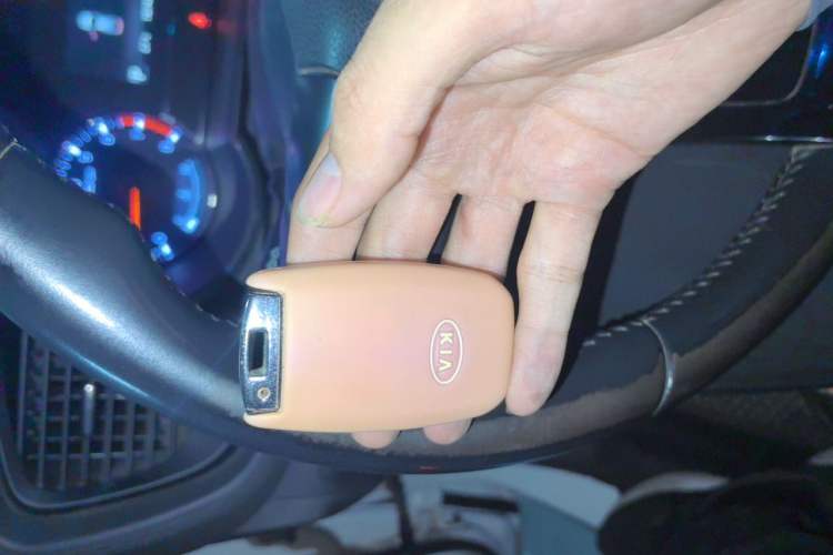 Used Kia K5 2014 2.0L Automatic LUXURY Vehicle Key