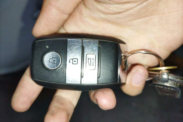 Used Kia K5 2014 2.0L Automatic LUXURY Vehicle Key