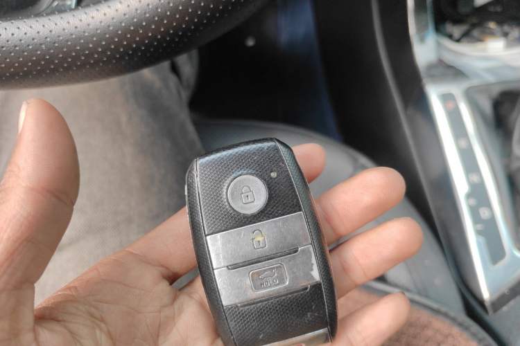 Used Kia K5 2014 2.0L Automatic LUXURY Vehicle Key