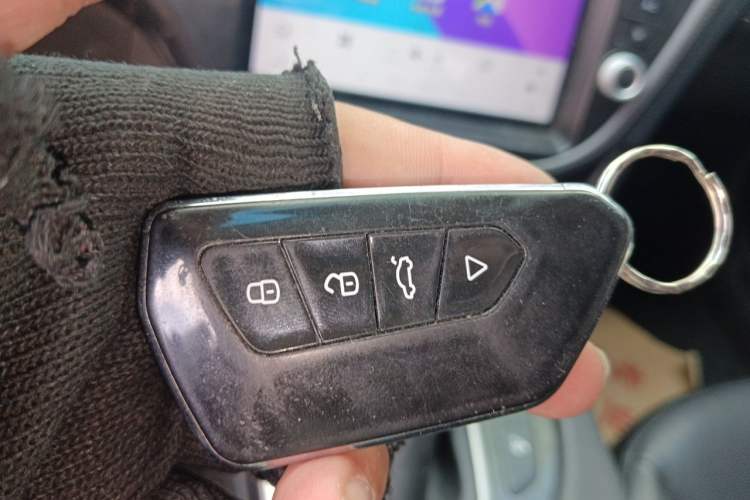 Used Kia K5 2014 2.0L Automatic LUXURY Vehicle Key