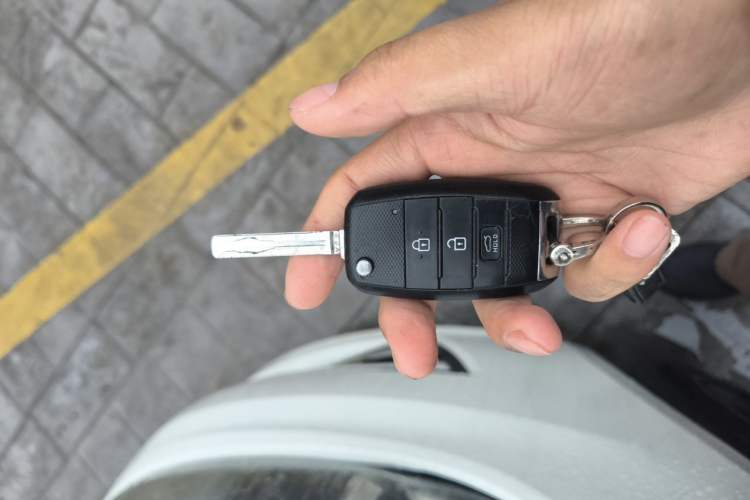 Used Kia K5 2014 2.0L Manual GL Vehicle Key