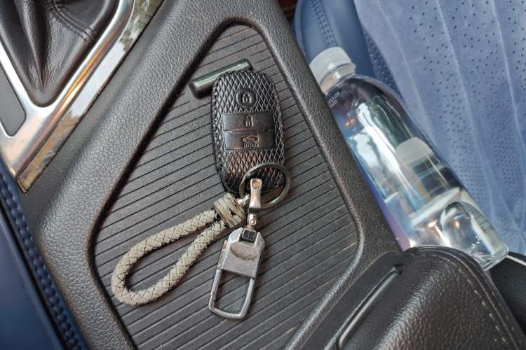 Used Kia K5 2014 2.0L Automatic LUXURY Vehicle Key