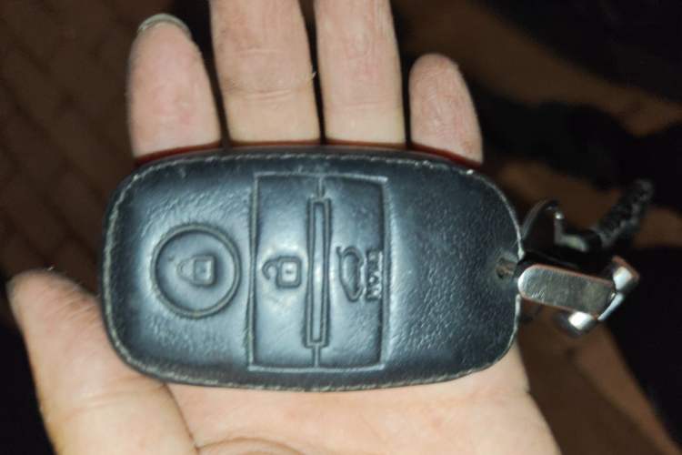 Used Kia K5 2014 2.0L Automatic LUXURY Vehicle Key