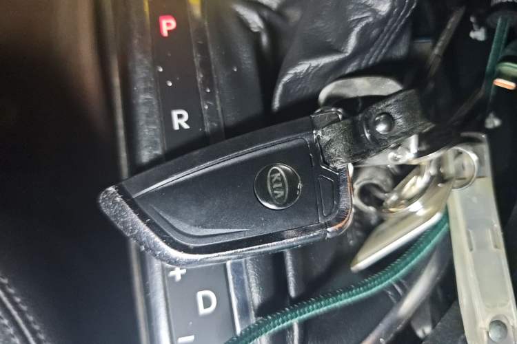 Used Kia K5 2014 2.0T Automatic T-PREMIUM Vehicle Key