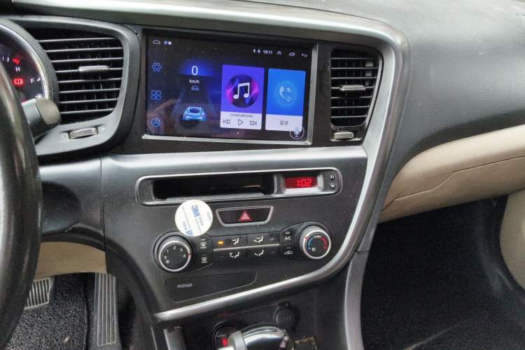 Used Kia K5 2015 2.0L Automatic GL Audio And AC Panel