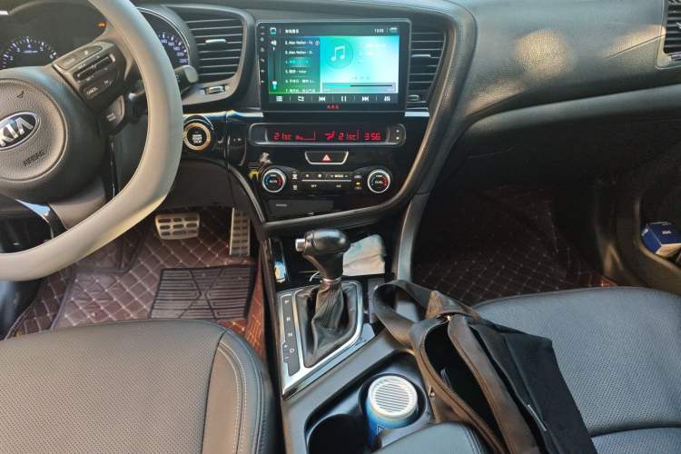 Used Kia K5 2015 2.0T Automatic T-Special Audio And AC Panel