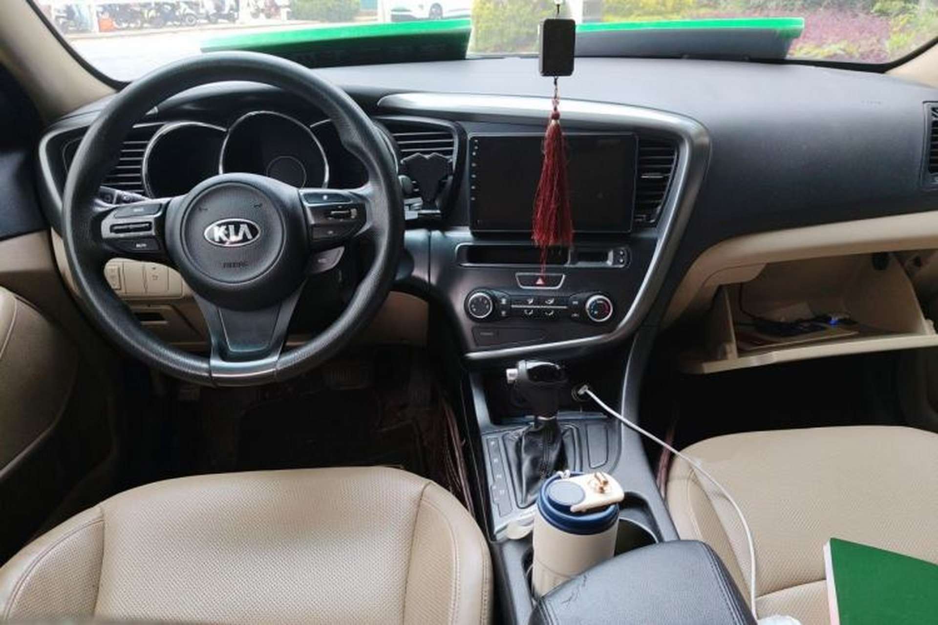 Used Kia K5 2015 2.0L Automatic GL Center Console