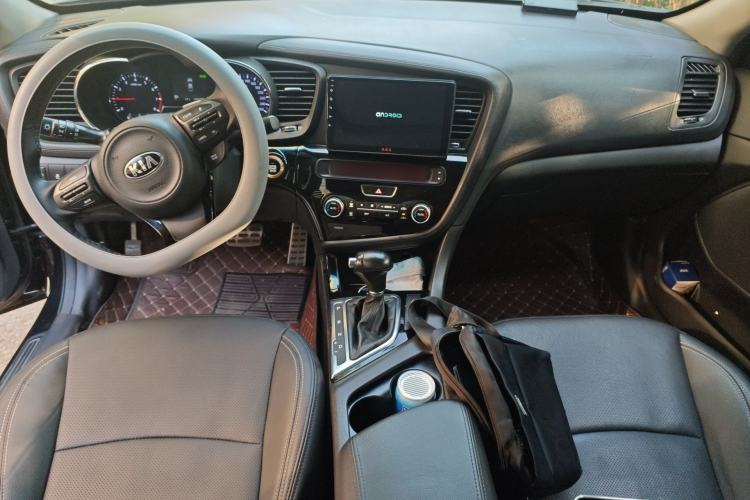 Used Kia K5 2015 2.0T Automatic T-Special Center Console