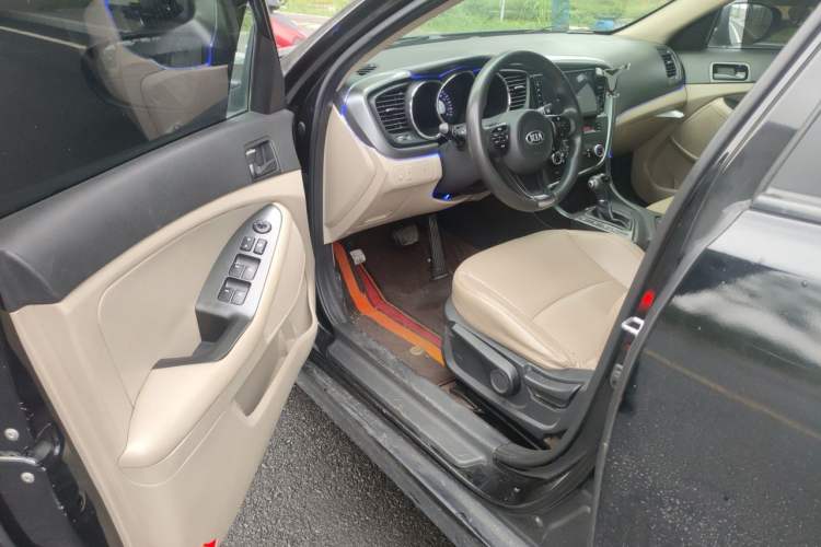Used Kia K5 2015 2.0L Automatic GL Driver Seat