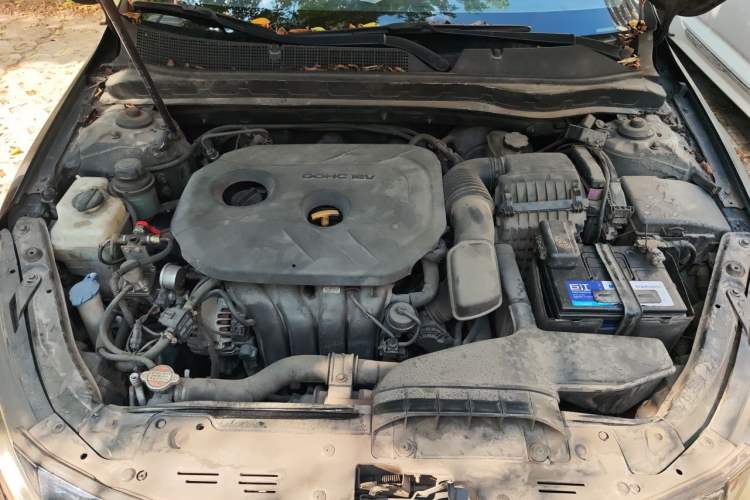 Used Kia K5 2015 2.0L Automatic GL Engine Bay