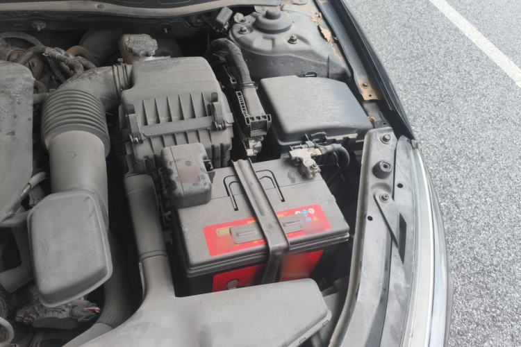 Used Kia K5 2015 2.0L Automatic GL Engine Bay Left
