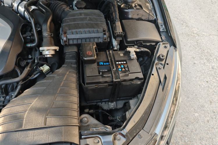Used Kia K5 2015 2.0T Automatic T-Special Engine Bay Left