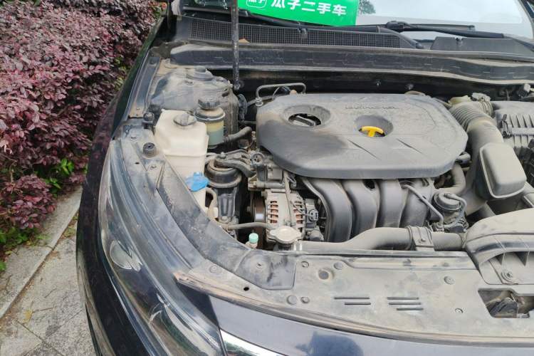 Used Kia K5 2015 2.0L Automatic GL Engine Bay Right