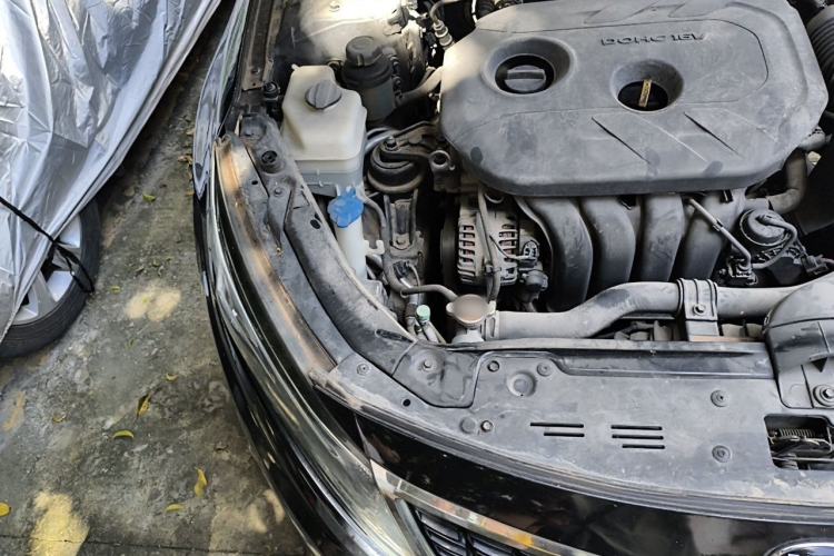 Used Kia K5 2015 2.0L Automatic GL Engine Bay Right