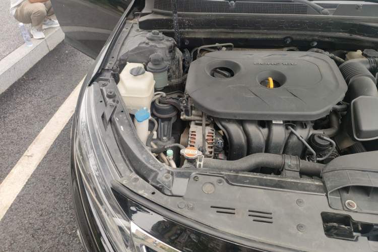 Used Kia K5 2015 2.0L Automatic GL Engine Bay Right