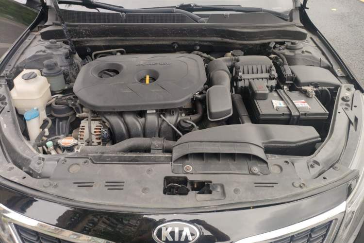 Used Kia K5 2015 2.0L Automatic GL Engine Bay